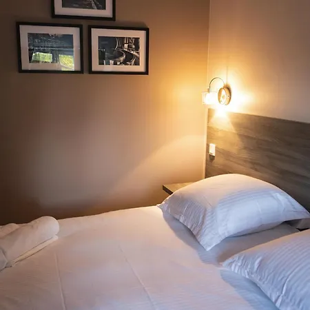 Отель Restaurant La Grand Mare