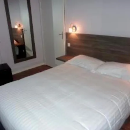 Отель Restaurant La Grand Mare 2*