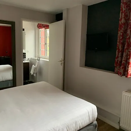 Отель Restaurant La Grand Mare 2*